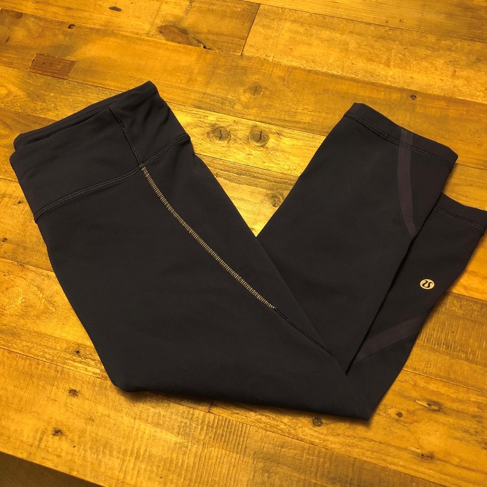 Lululemon Navy Cropped Leggings